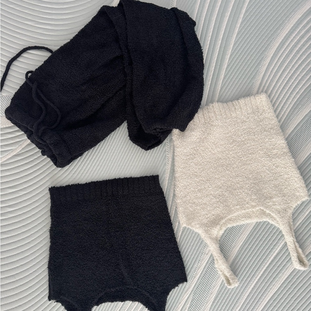 SKIMS Cozy set.
